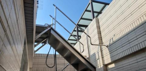 好家在宅修 - 不鏽鋼樓梯