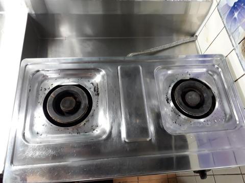 陳沛靖 - 瓦斯爐清理後亮晶晶