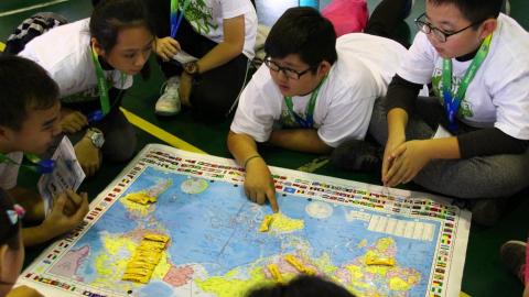 張力文 - 我擅長觀察神情、捕捉互動，孩子們認真的神情一眼便能讓人感受到此遊戲是經過用心設計而且有成效的