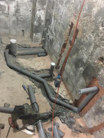 橋興水電工程 - 浴室管線配置