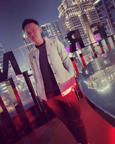 提供割草機零件服務的專家Wayne Chen