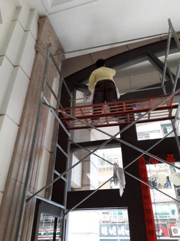 水悅清潔有限公司 - 高挑玻璃