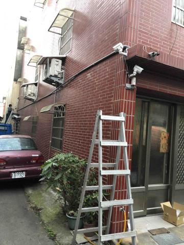 劉豈賓(Rm室內裝潢&各式房屋修繕) - 監視器安裝 劉豈賓(Rm室內裝潢&各式房屋修繕) - 監視器安裝