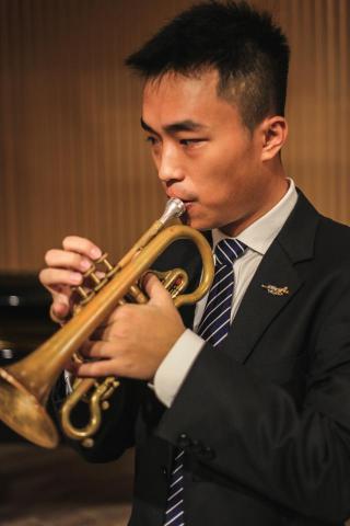 謝唯勤 - 提供小號教學的專家 謝唯勤 - 提供小號教學的專家