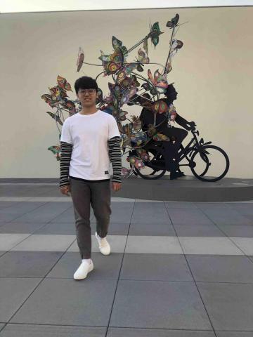 提供線上家教服務的專家無