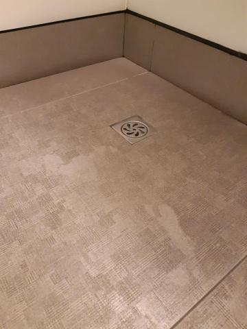 磐岩有限公司 - 地磚侵蝕褪色 美容前