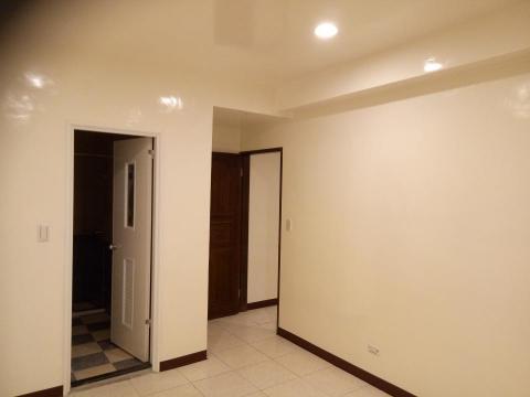 榮馨油漆工程行 - 