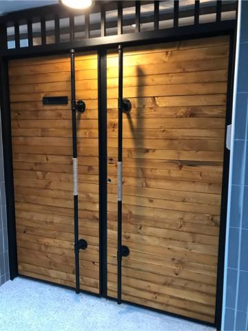 巴比布朗 - 大門改建