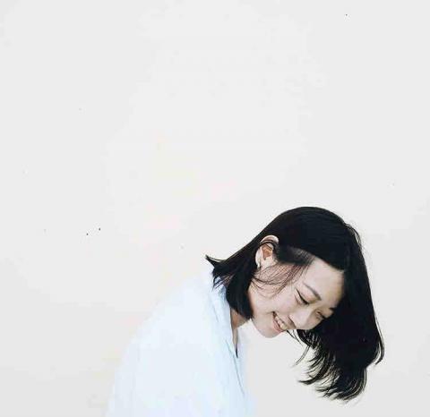 提供相機街服務的專家賴韋慈