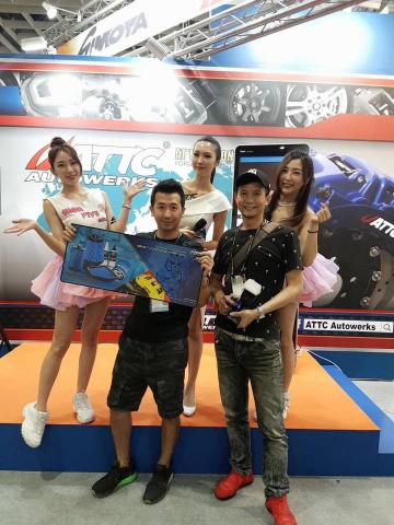 Amelie H - 專業展場主持人 Amelie H - 專業展場主持人