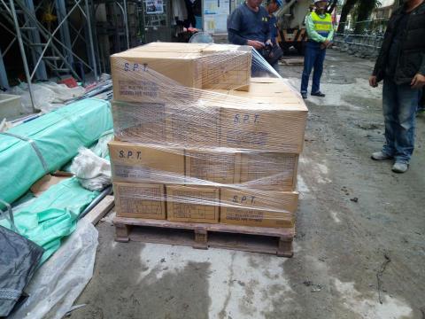 邱先生貨運(全台專車專送.回頭車) - 貨物包裝運載