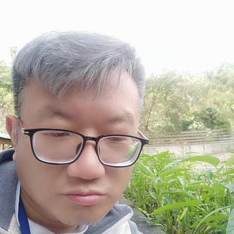 提供240服務的專家曾威程