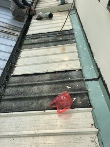 鐵工-程億工程行 - 加蓋拖棚翻修（工前）