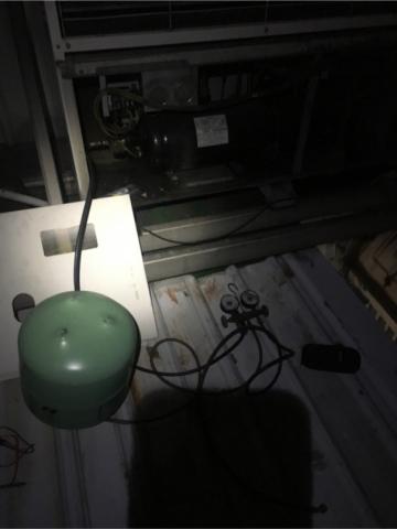 堃閎有限公司 - 冷凍主機夜間搶修