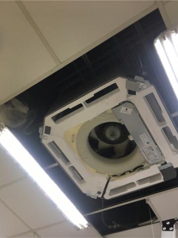 堃閎有限公司 - 坎入式四方吹內機安裝
