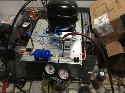 堃閎有限公司 - 商用玻璃門冰箱壓縮機組配置