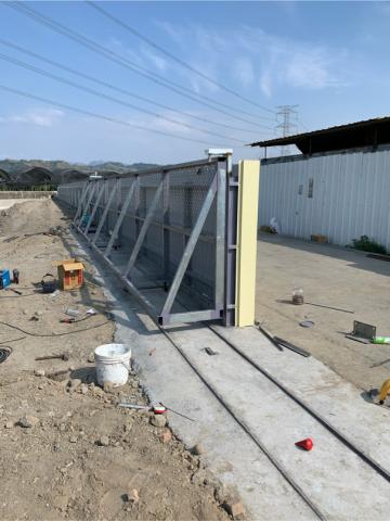 信手焊匠有限公司 - 雙軌電動大門