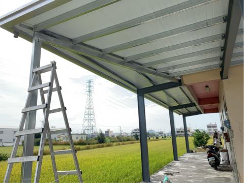 信手焊匠有限公司 - 雨棚