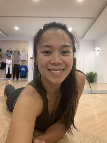 提供高空yoga服務的專家
