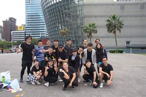 英杰 - 戶外趣味對抗競賽（編排娛樂與運動並行）