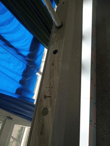  - 小學髒的燈管清潔前