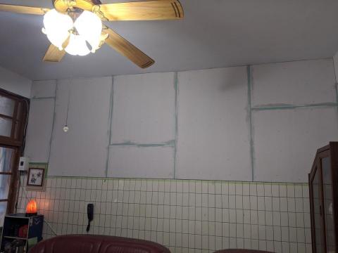 三合順防水油漆塗裝裝修工程 - 接縫補AB膠