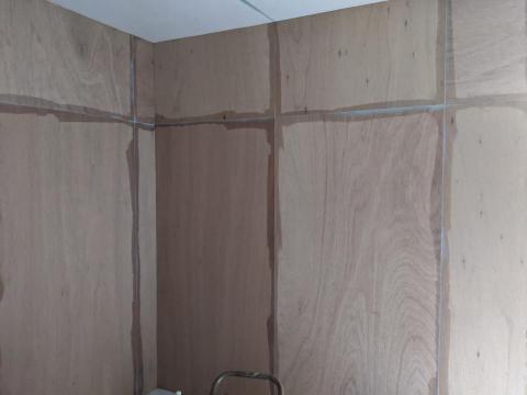 三合順防水油漆塗裝裝修工程 - 接縫補AB膠