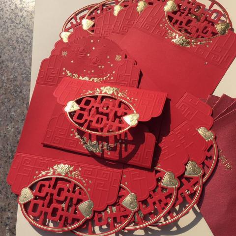 詮意通 企業社 - 紅包設計 有眾多材質 詳情請諮詢我們 讓我們來幫您設計獨一無二的專屬紅包