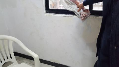 大山防水抓漏工程 - 壁癌處理，找出漏水点