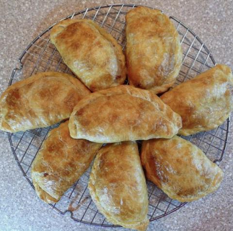 人妤 - 酥皮起司餃